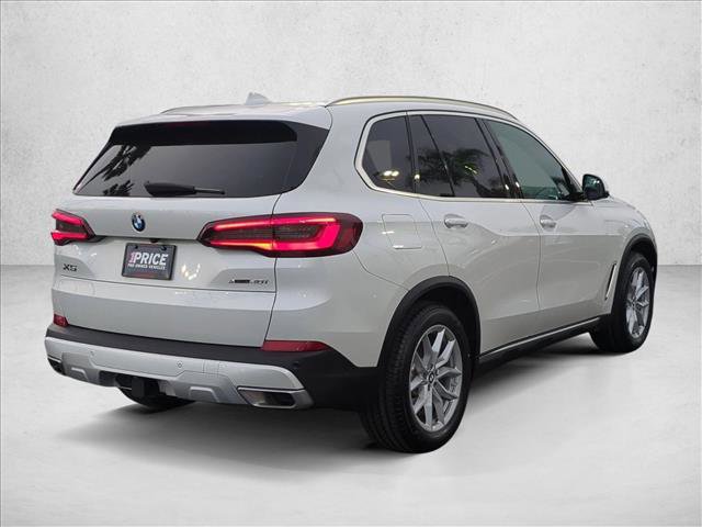 Used 2023 BMW X5 xDrive40i w/ Climate Comfort Package image 5