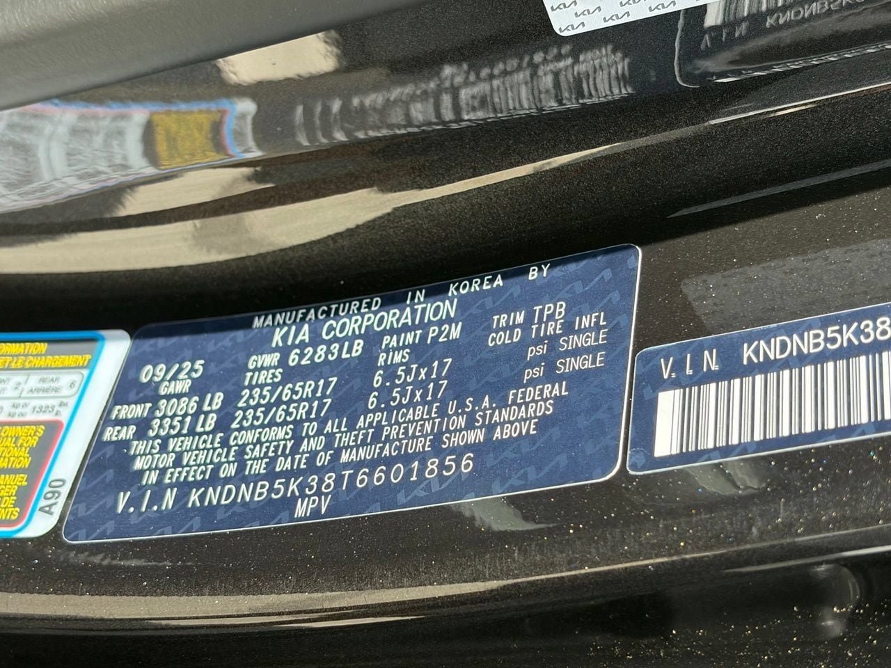 Used 2026 Kia Carnival FWD image 15
