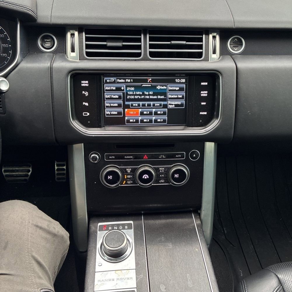 Used 2015 Land Rover Range Rover Supercharged image 10