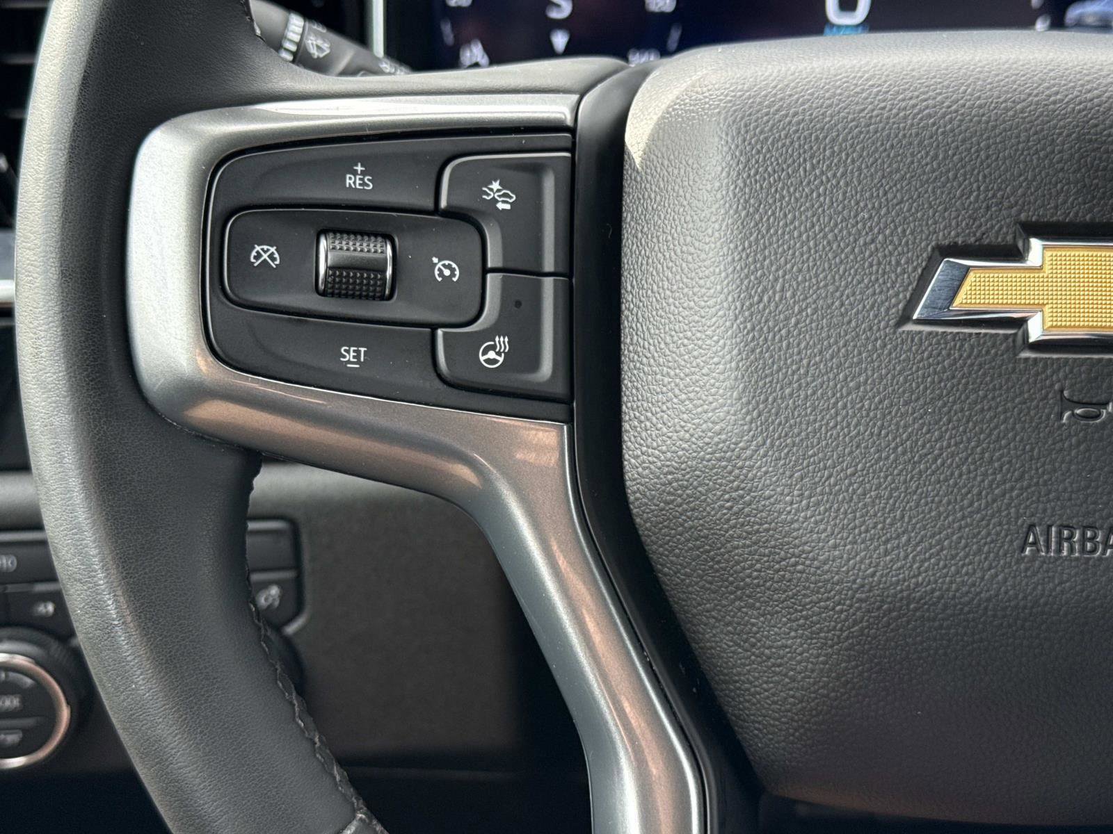 Used 2023 Chevrolet Silverado 1500 LT w/ LPO, Dark Essentials Package AWD/4WD image 7
