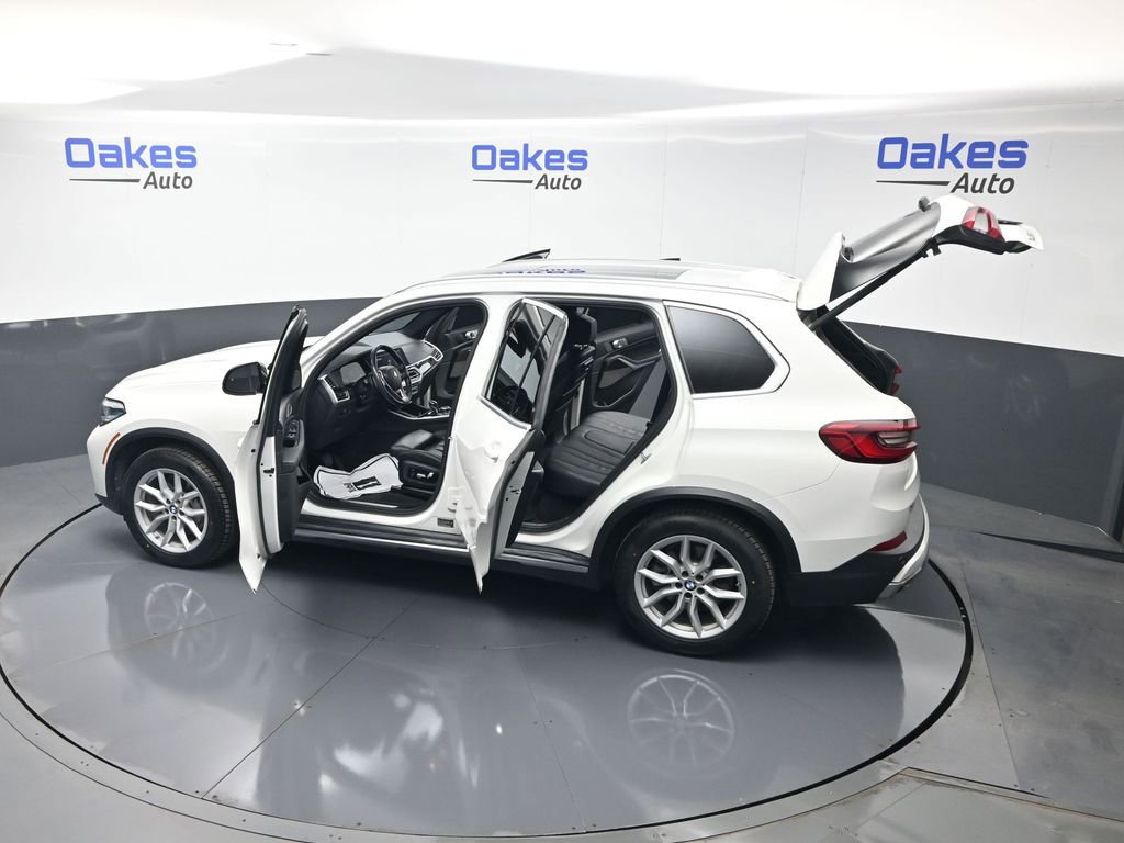 Used 2020 BMW X5 xDrive40i w/ Premium Package image 60
