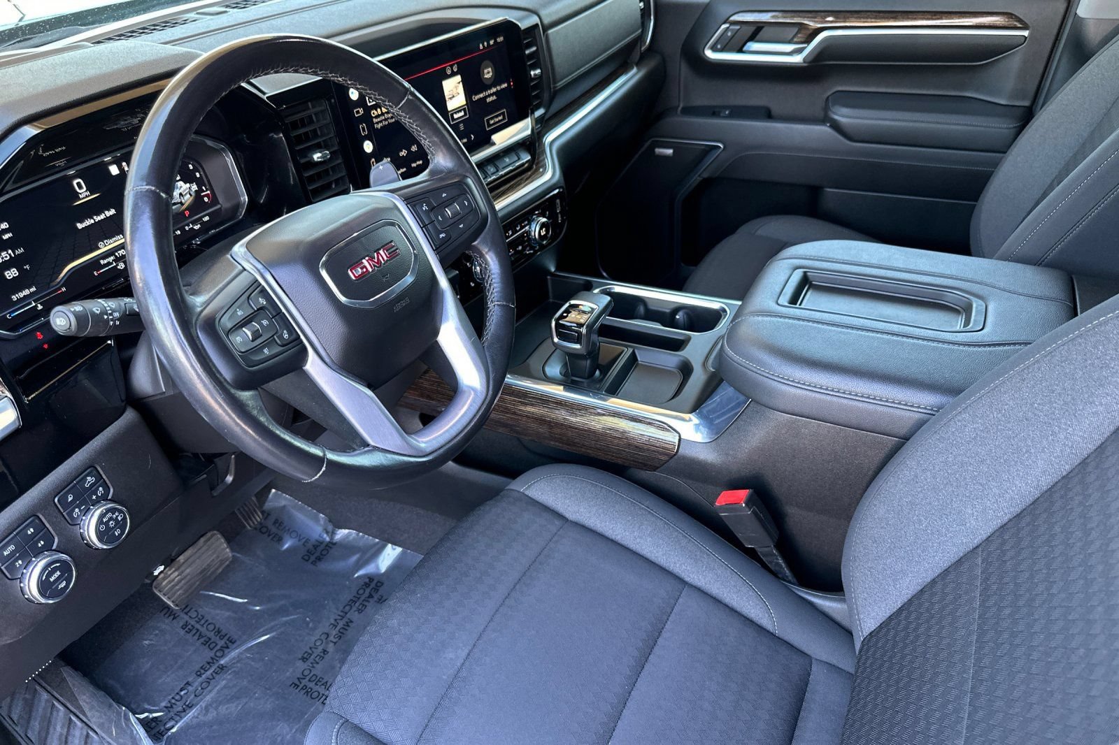 Certified 2022 GMC Sierra 1500 Elevation w/ Preferred Package AWD/4WD image 10