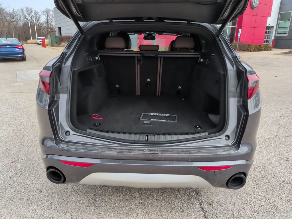 Used 2023 Alfa Romeo Stelvio Ti w/ Active Assist Plus Package AWD/4WD image 10