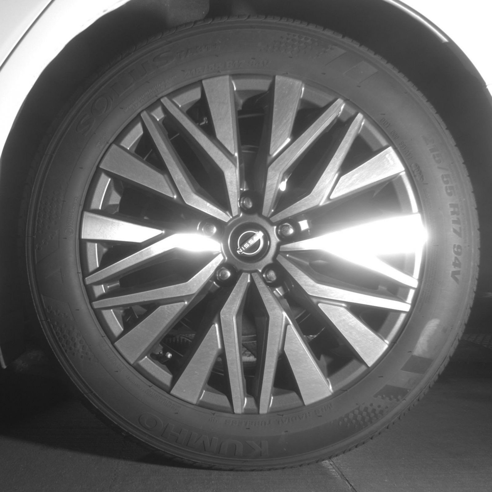 Used 2025 Nissan Altima 2.5 SV FWD image 17