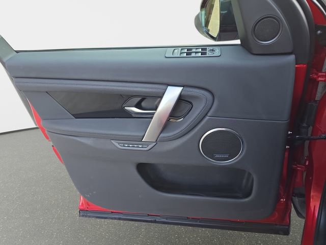 Certified 2025 Land Rover Discovery Sport S image 29