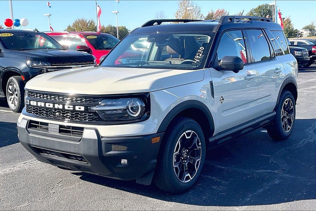 New 2025 Ford Bronco Sport Outer Banks w/ Outer Banks Tech Package+ image 2