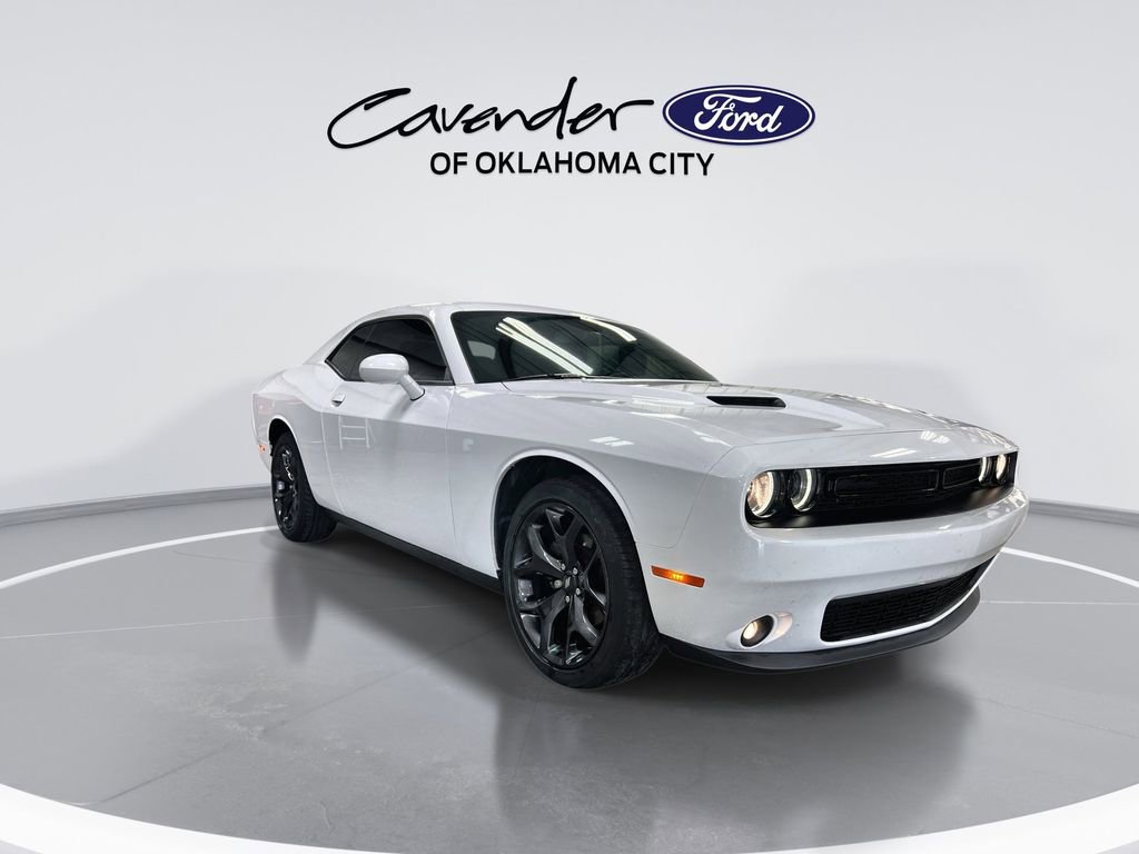 Used 2020 Dodge Challenger SXT w/ Blacktop Package image 2