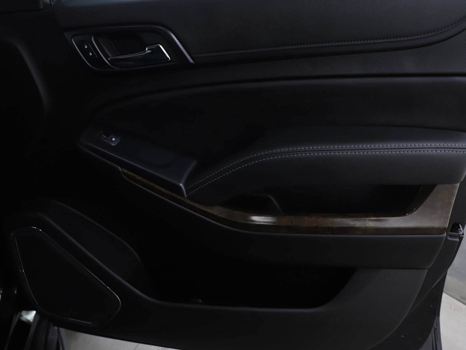 Used 2019 Chevrolet Tahoe LS AWD/4WD image 9