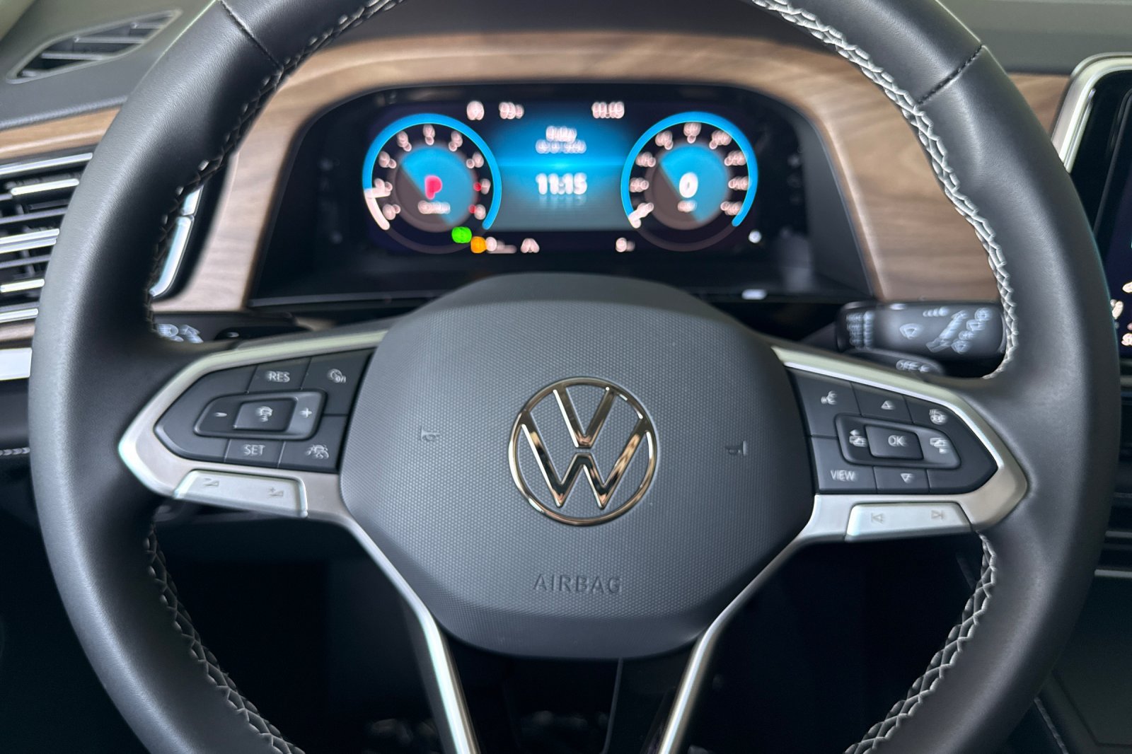 New 2026 Volkswagen Atlas SE FWD image 24