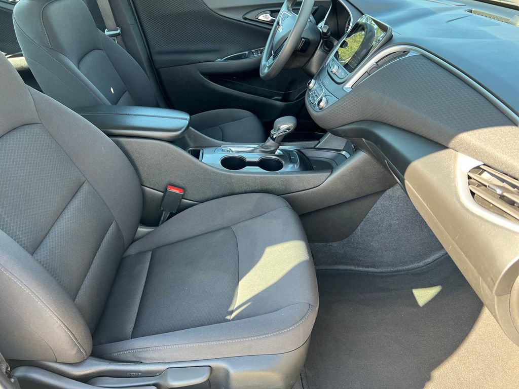 Used 2023 Chevrolet Malibu LT FWD image 7