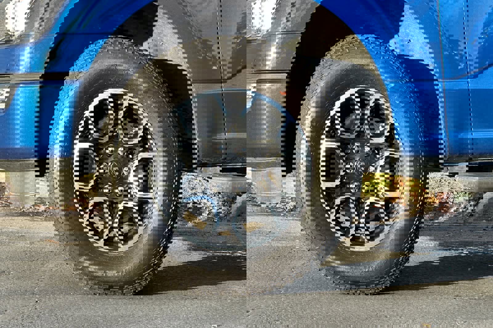 Certified 2023 Ford F150 XLT w/ Equipment Group 302A High image 26