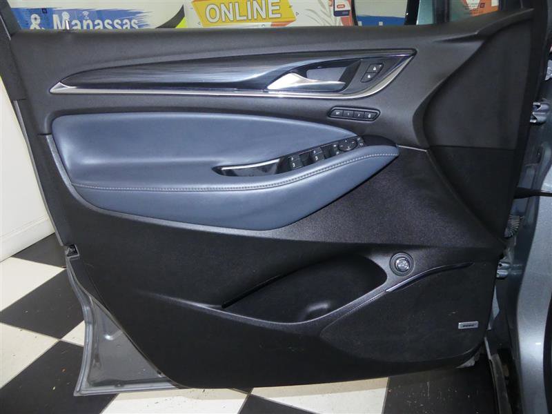 Used 2024 Buick Enclave Premium AWD/4WD image 27