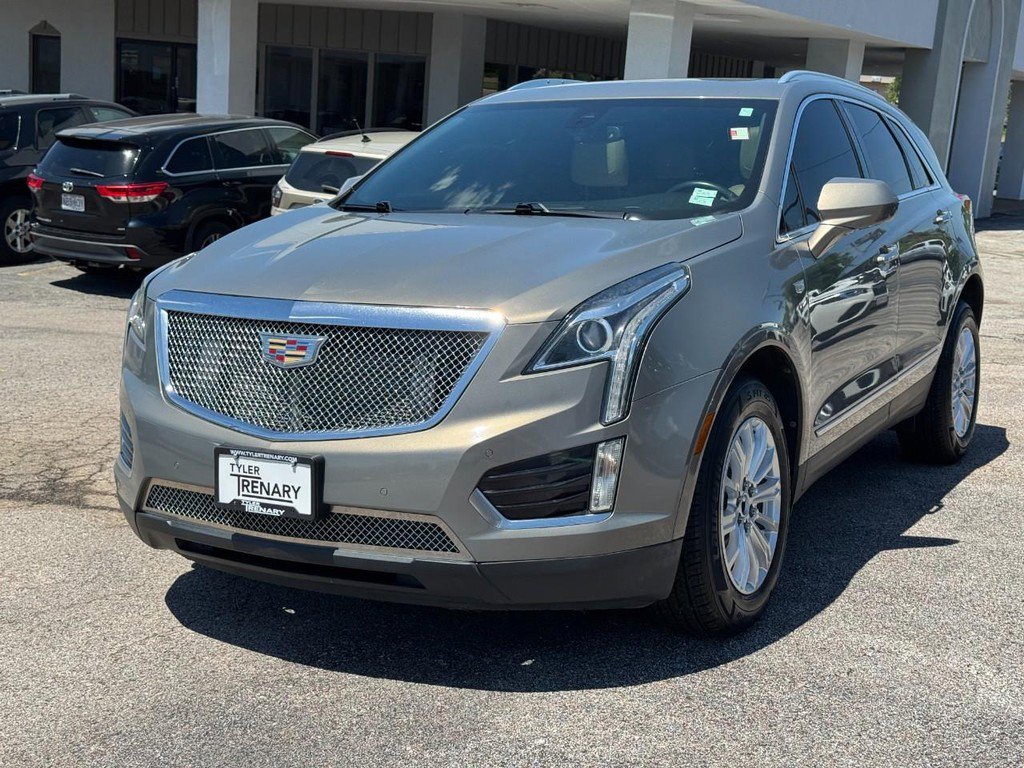 Used 2018 Cadillac XT5 Luxury w/ Driver Awareness Package FWD image 10