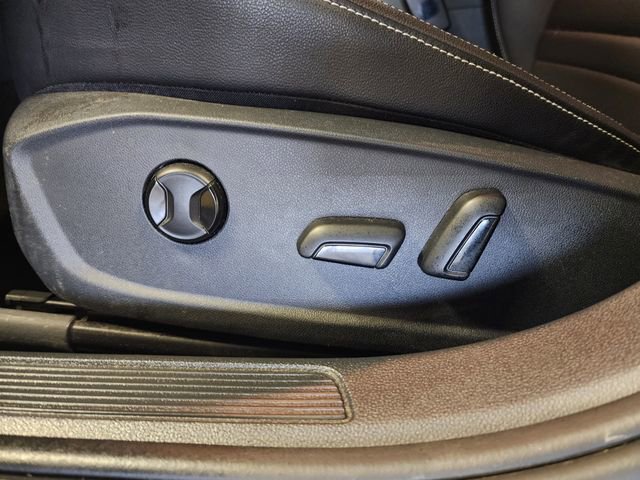 Used 2024 Volkswagen Jetta SE FWD image 13