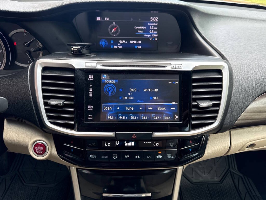 Used 2017 Honda Accord EX-L image 16
