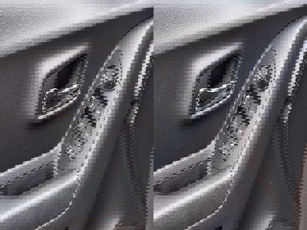 Used 2021 Chevrolet Trax LT image 9