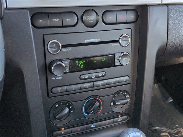 Used 2009 Ford Mustang GT image 18