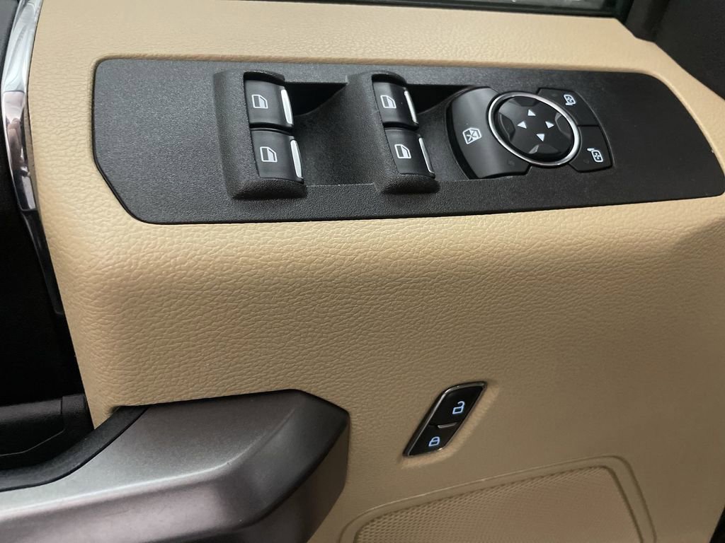 Used 2021 Ford F250 XLT w/ XLT Value Package AWD/4WD image 16