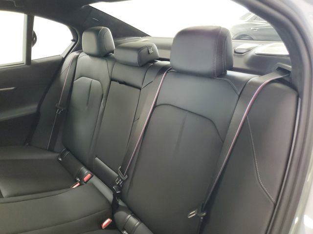 Used 2025 BMW M5 w/ Carbon Package image 24