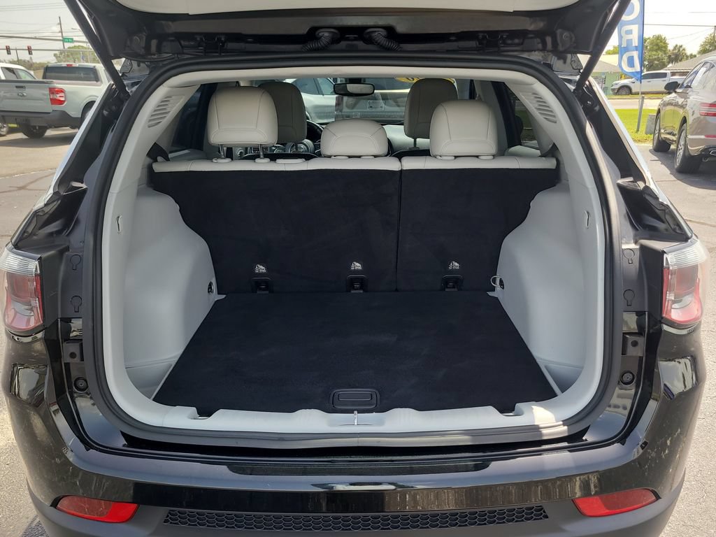 Used 2020 Jeep Compass Limited FWD image 8