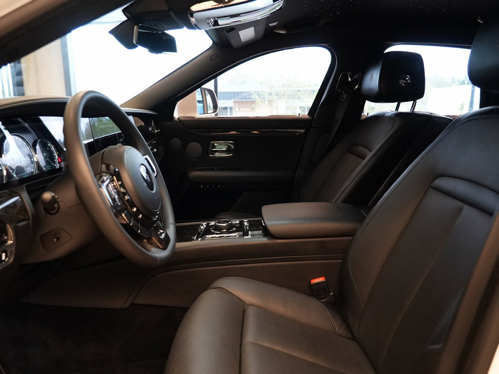 Certified 2022 Rolls-Royce Ghost image 14