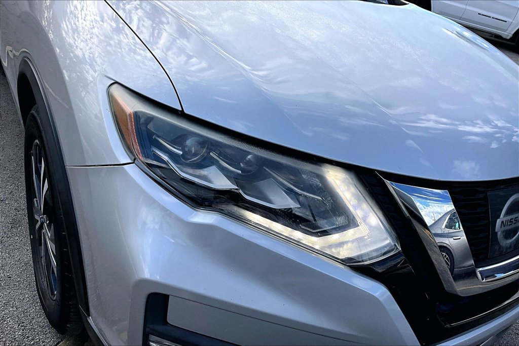Used 2017 Nissan Rogue SL w/ SL Premium Package FWD image 31