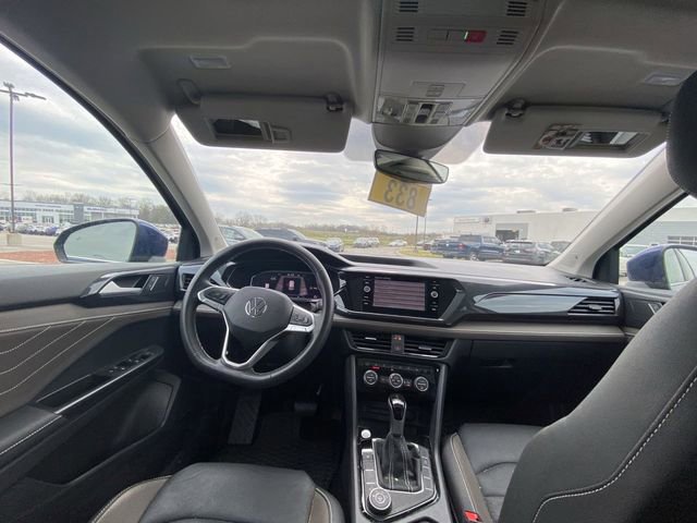 Used 2024 Volkswagen Taos SEL AWD/4WD image 8