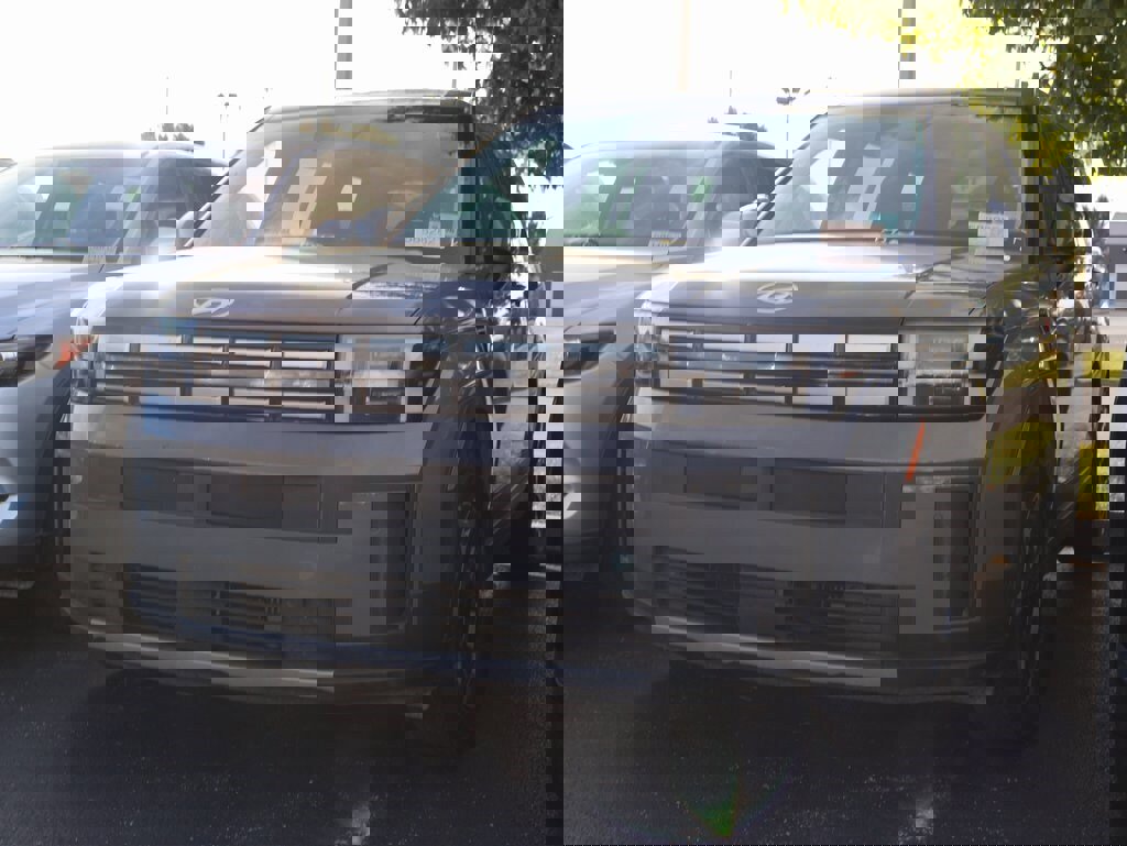 Used 2024 Hyundai Santa Fe SE