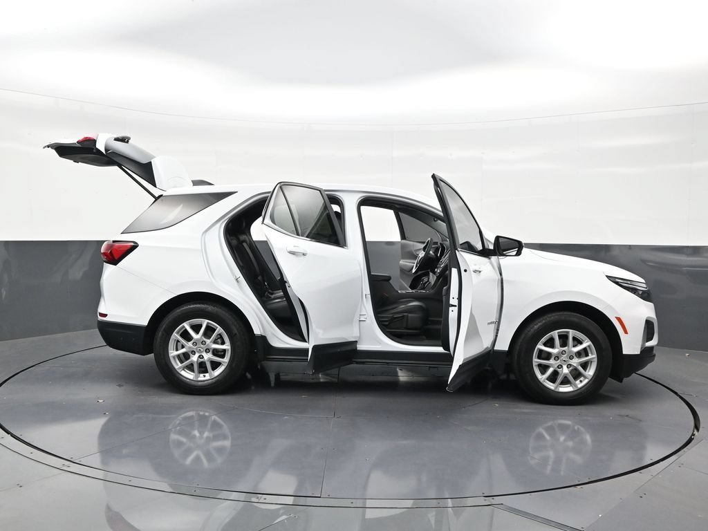 Used 2023 Chevrolet Equinox LT FWD image 30