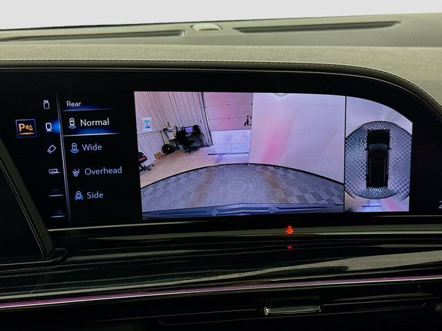 Used 2023 Cadillac Escalade Sport w/ LPO, Illumination Package AWD/4WD image 13