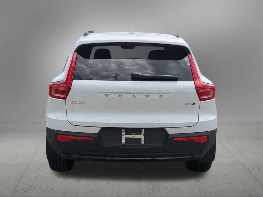 New 2026 Volvo XC40 B5 Plus w/ Climate Package AWD/4WD image 5