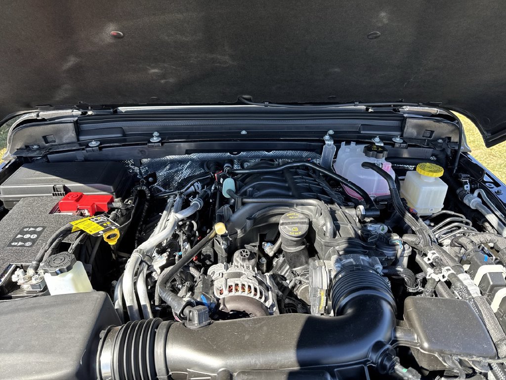New 2026 Jeep Gladiator Sport AWD/4WD image 24