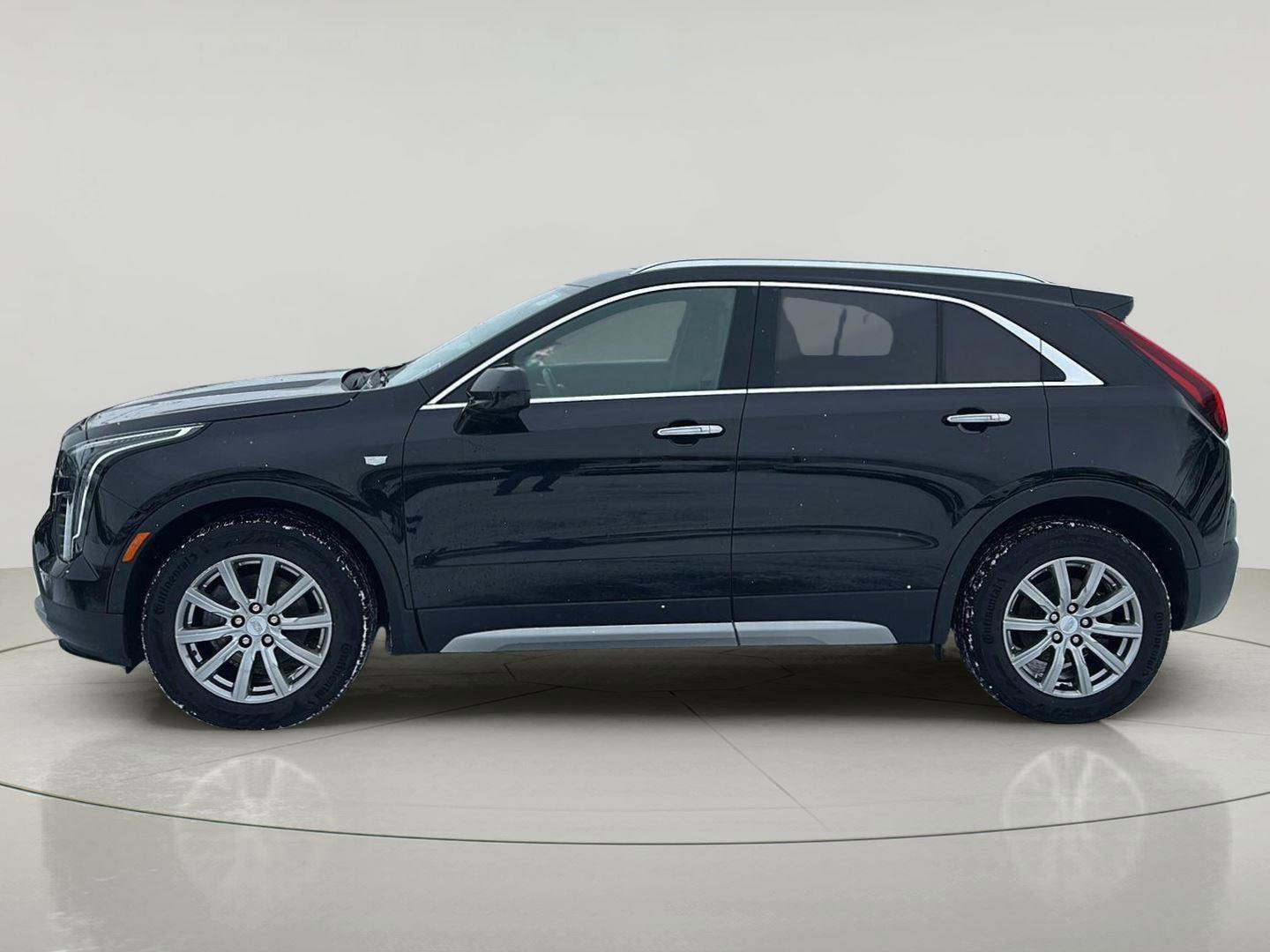 Used 2020 Cadillac XT4 Premium Luxury image 4