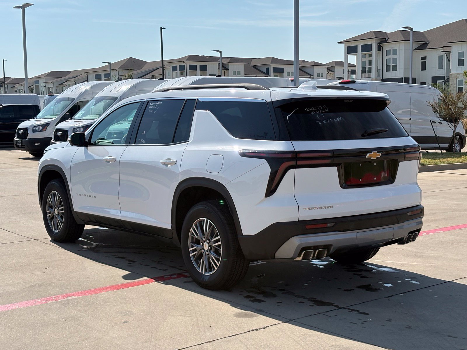 Certified 2026 Chevrolet Traverse LT w/ Driver Confidence Package FWD image 5