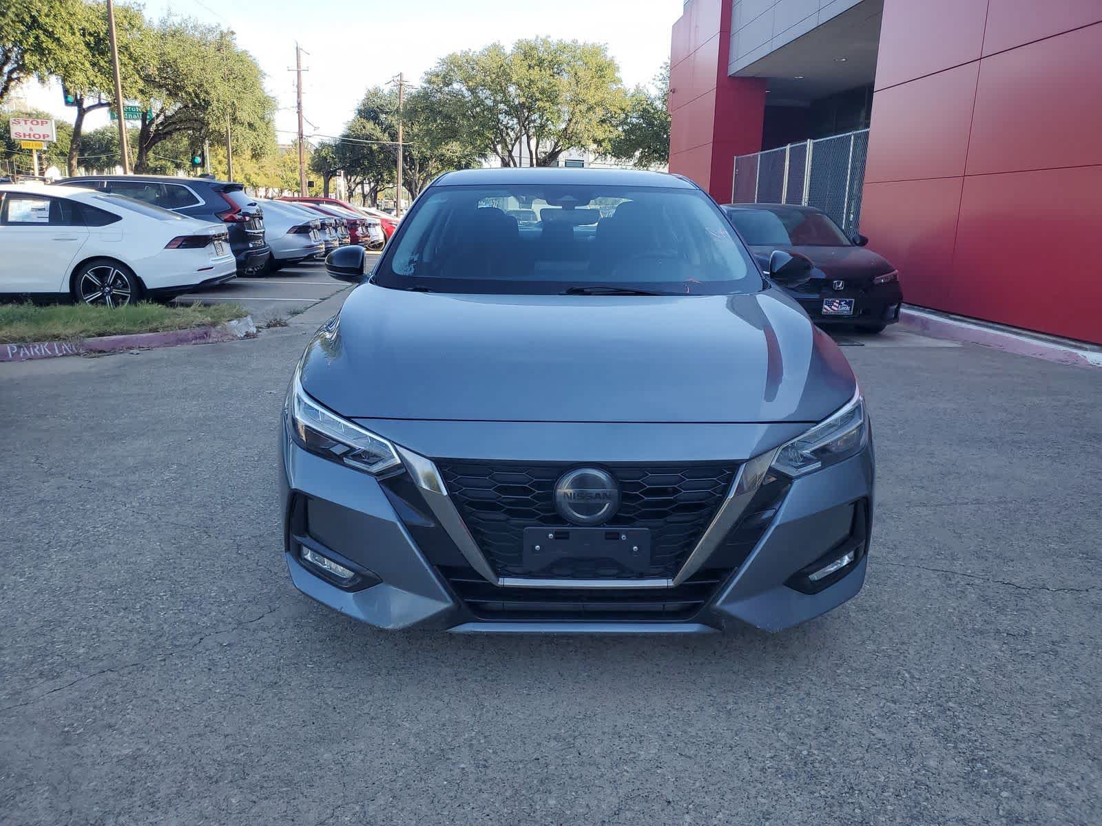 Used 2023 Nissan Sentra SR w/ Electronics Package FWD image 8