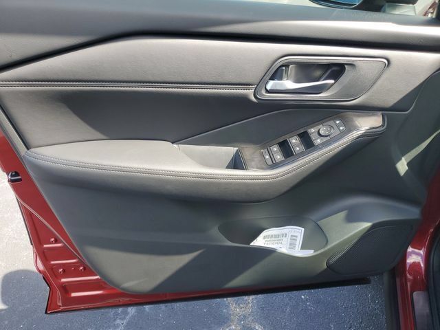 New 2026 Nissan Rogue Dark Armor FWD image 9