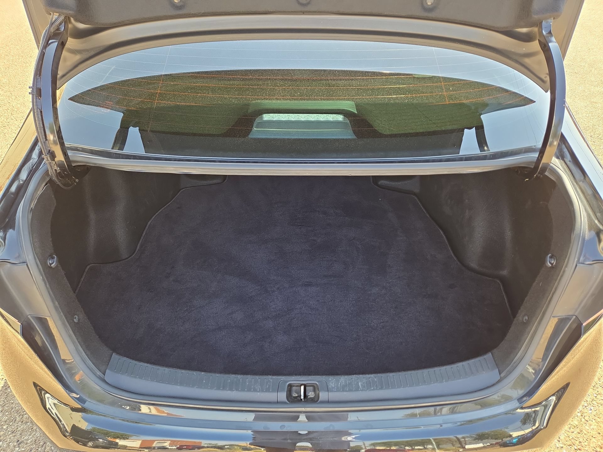 Used 2022 Toyota Corolla LE FWD image 12