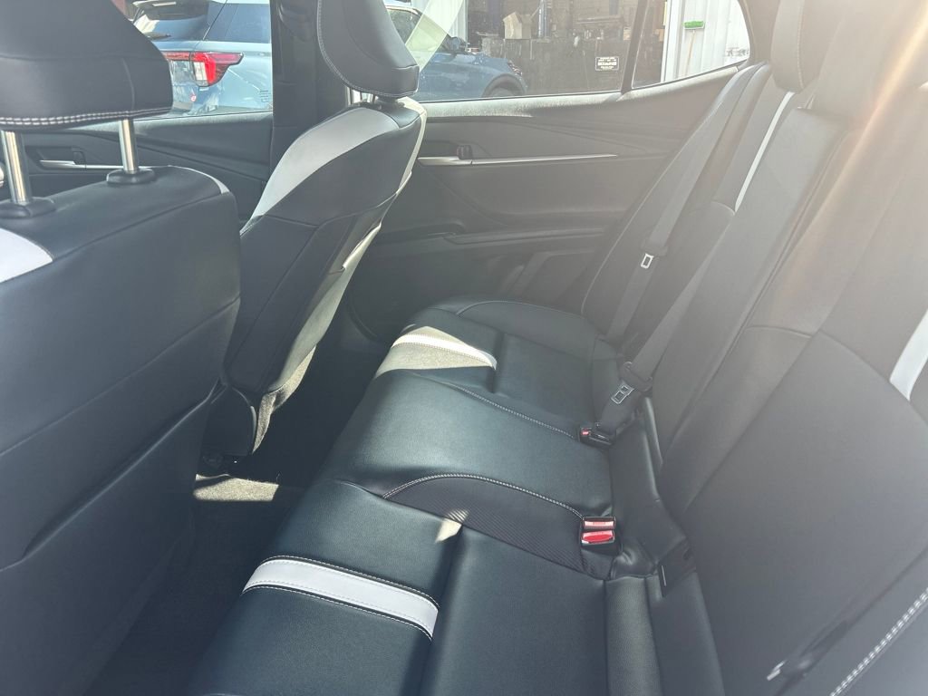 Used 2025 Toyota Camry SE image 18