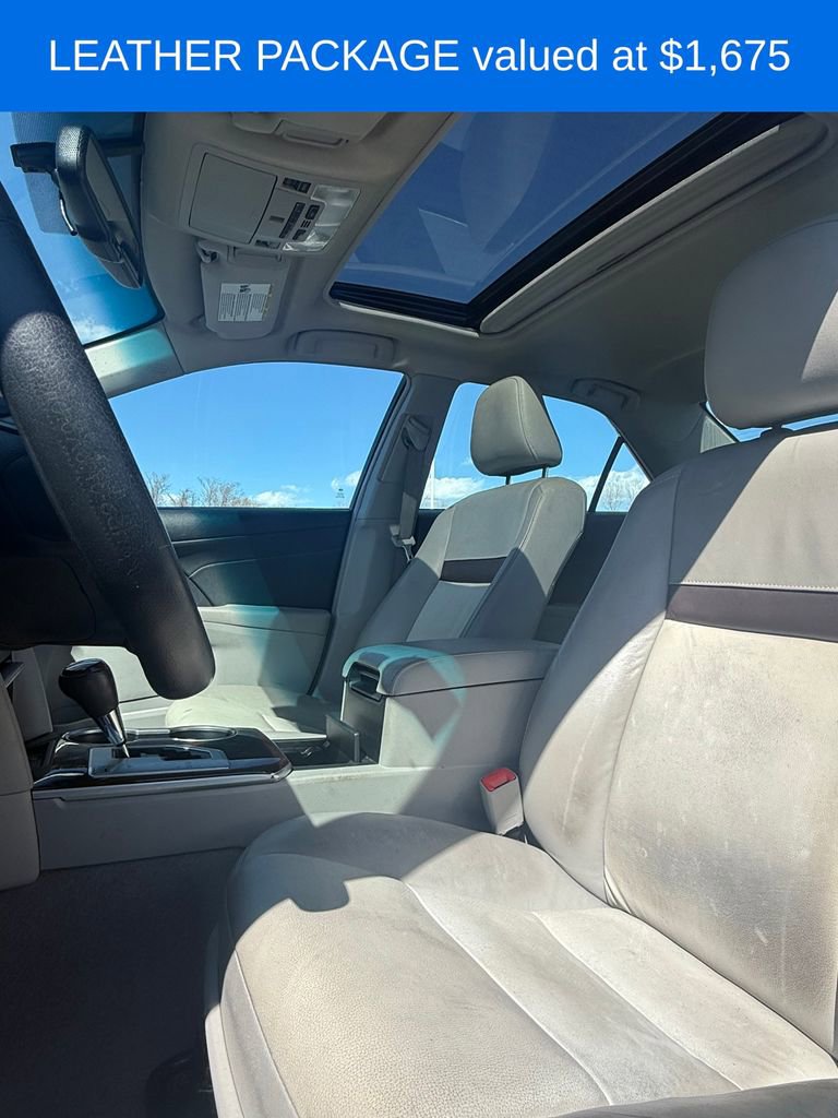 Used 2014 Toyota Camry XLE w/ Leather Package FWD image 4