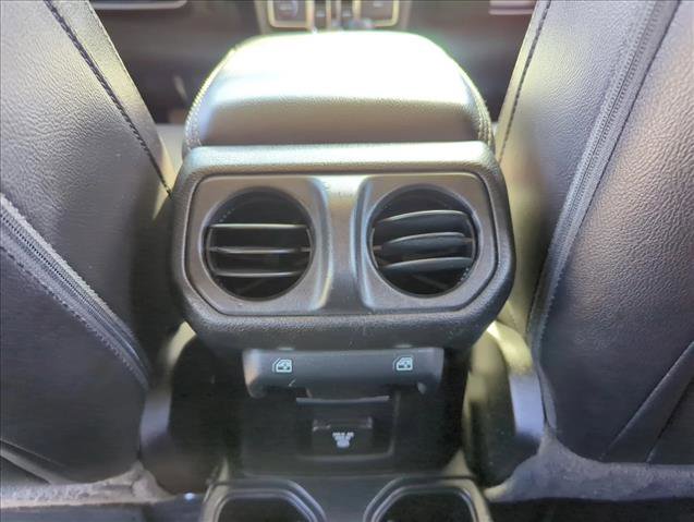 Used 2020 Jeep Gladiator Overland w/ Uconnect 4C Nav & Sound Group image 18