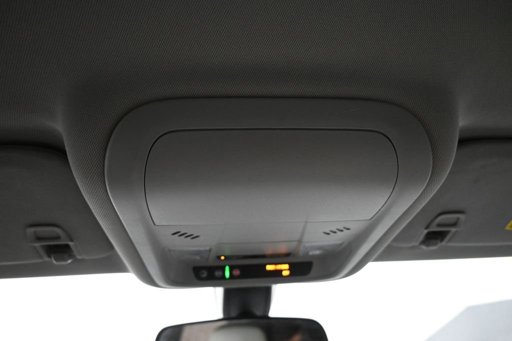 Used 2019 Chevrolet Equinox LS FWD image 17