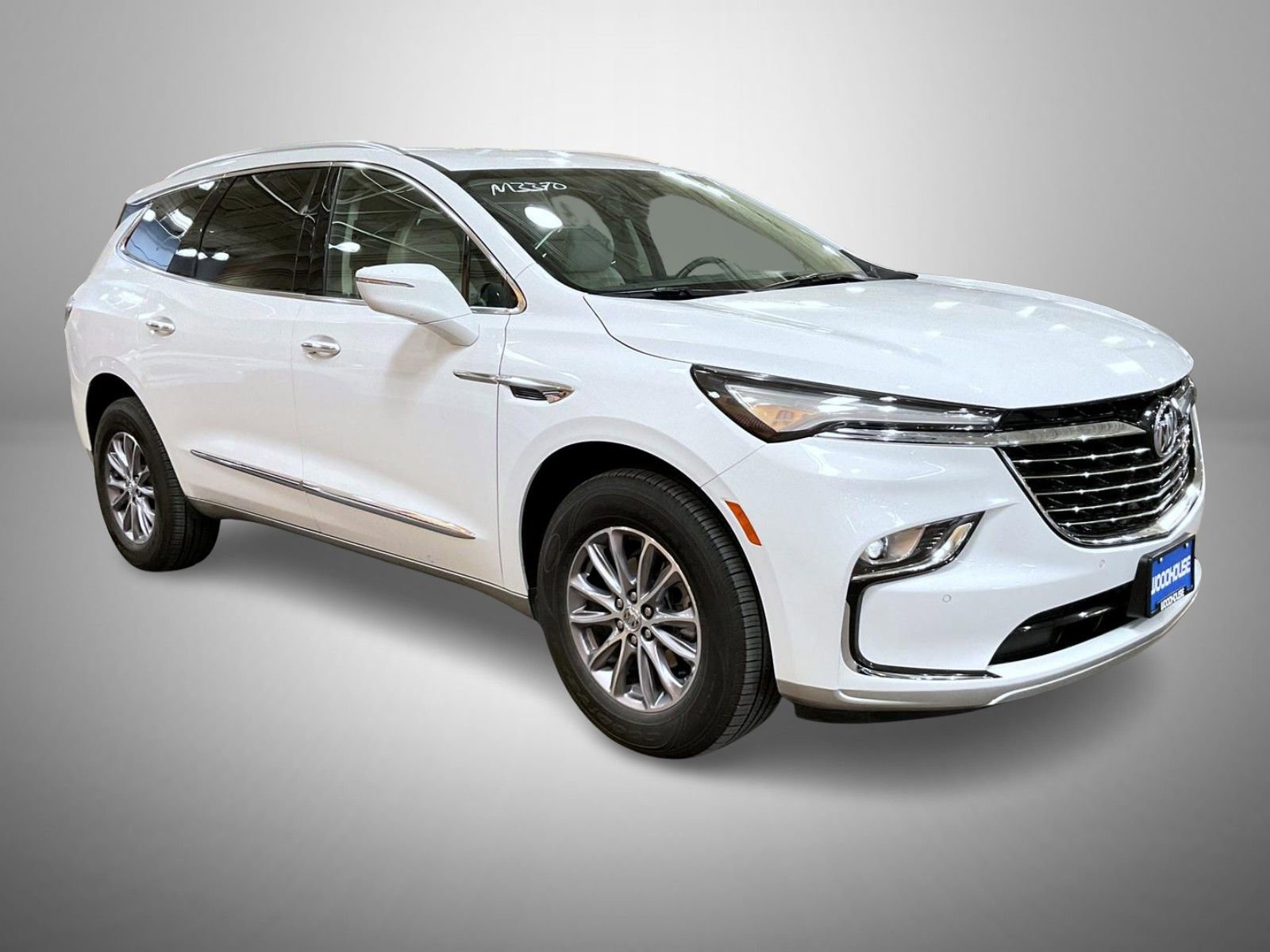 Used 2023 Buick Enclave Essence w/ Trailering Package, 5000 lbs. AWD/4WD image 3