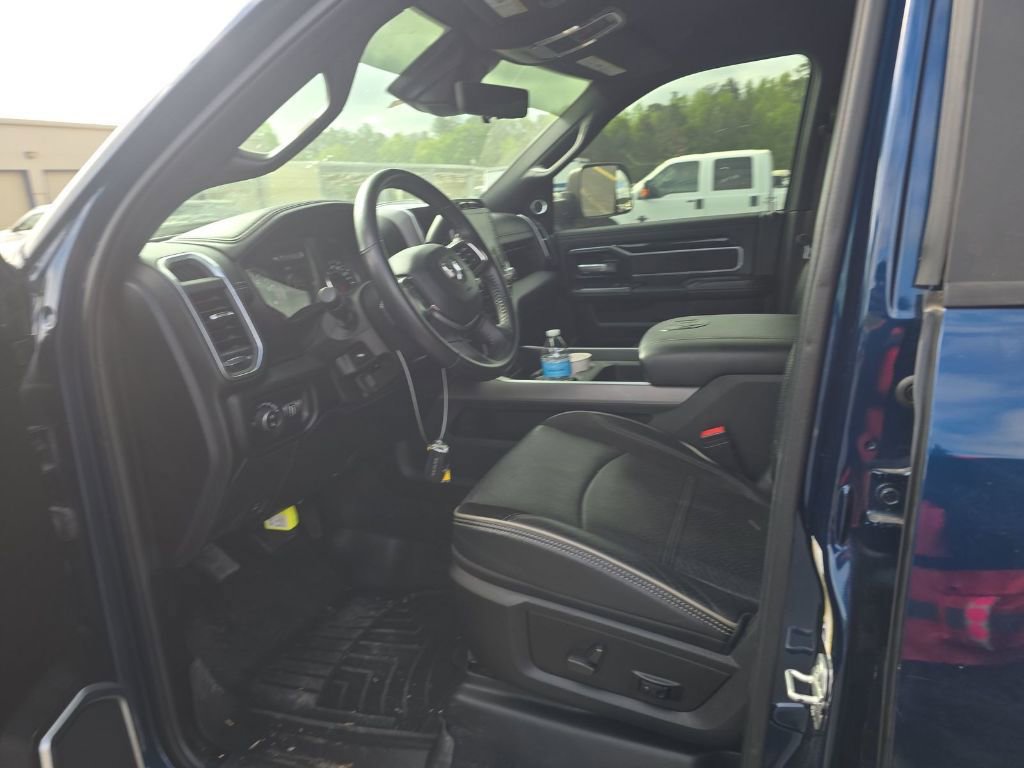 Used 2022 RAM 3500 Laramie AWD/4WD image 10