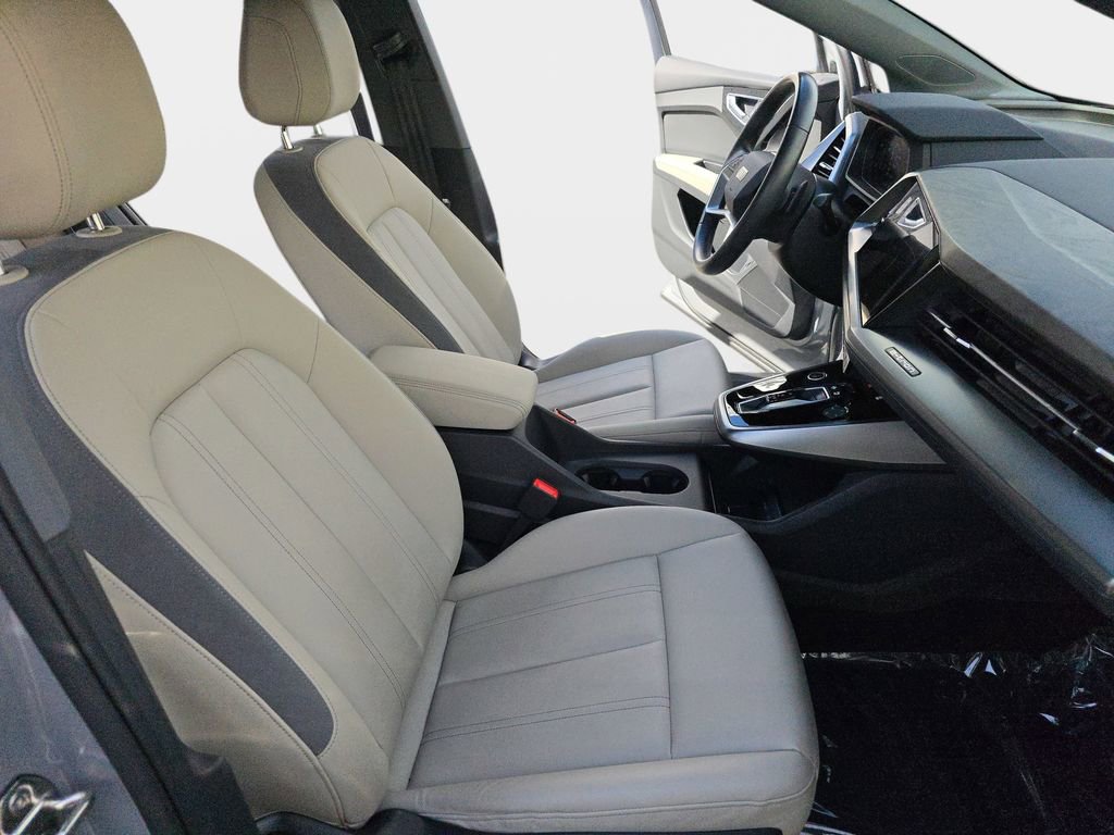 Certified 2024 Audi Q4 e-tron Premium image 10