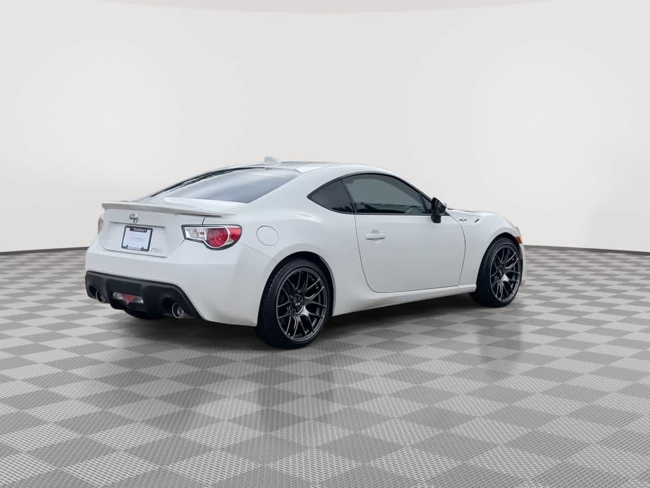 Used 2015 Scion FR-S RWD image 8