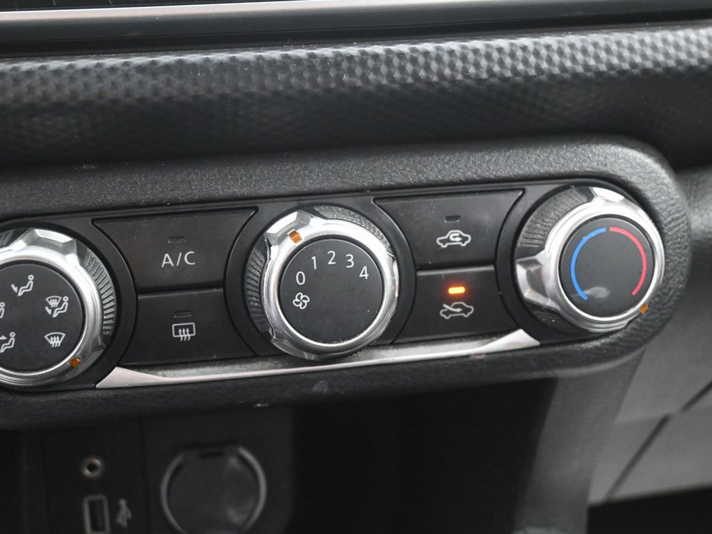 Used 2024 Nissan Kicks S image 19