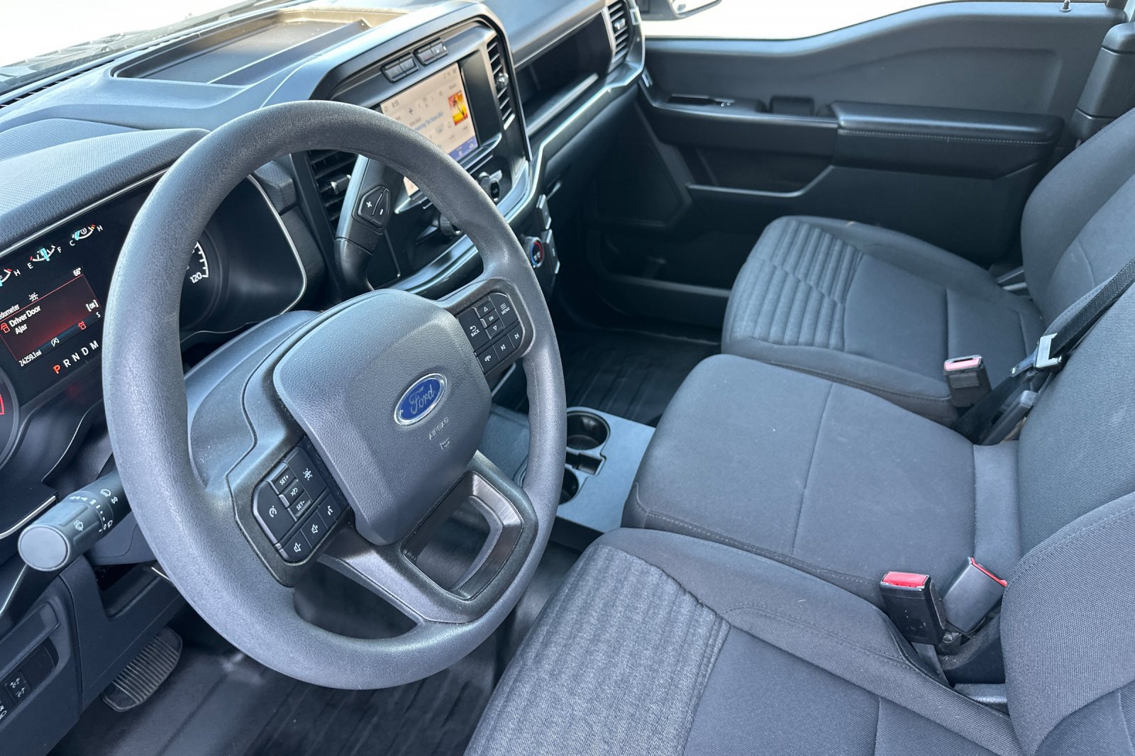 Used 2022 Ford F150 XL w/ STX Appearance Package RWD image 10