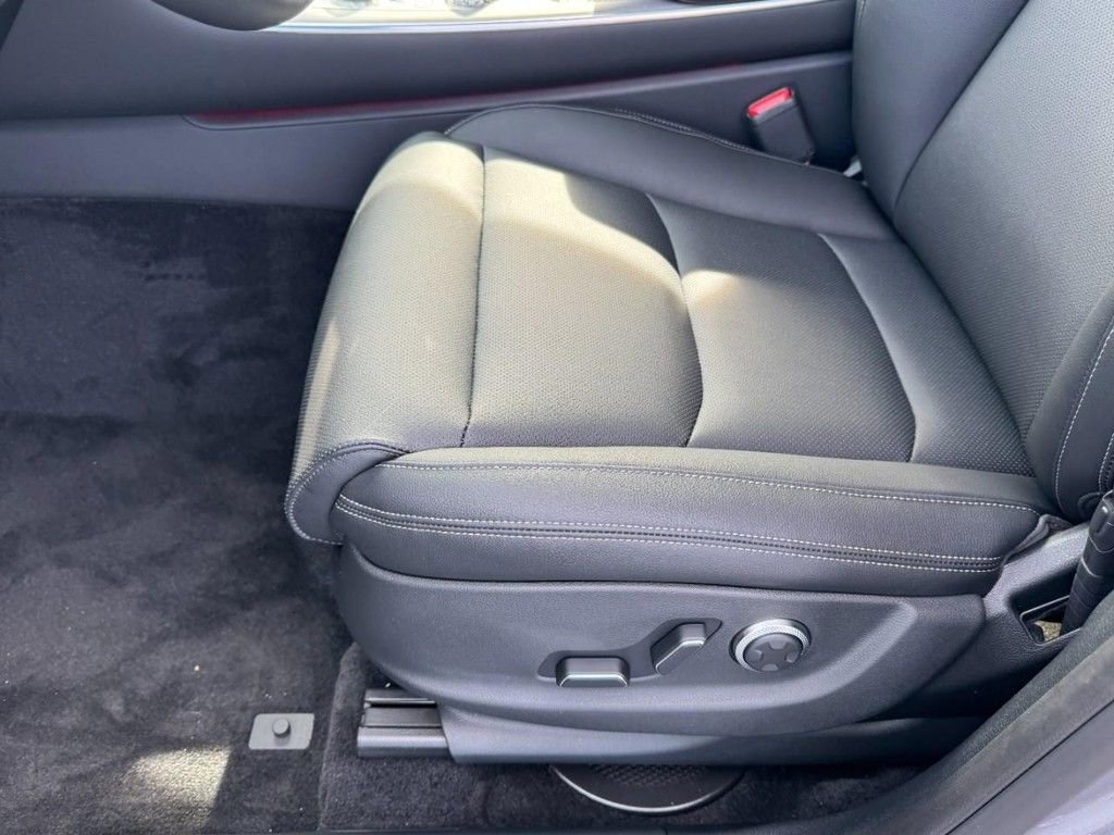 New 2026 Genesis GV70 2.5T Select image 10