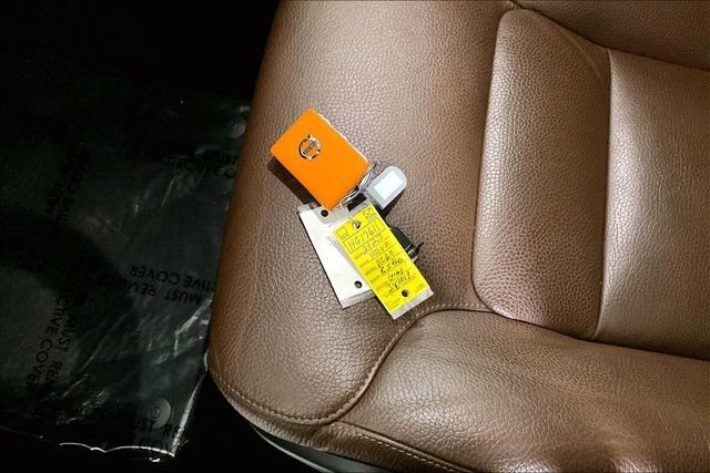 Used 2023 Volvo XC60 B5 Plus image 10