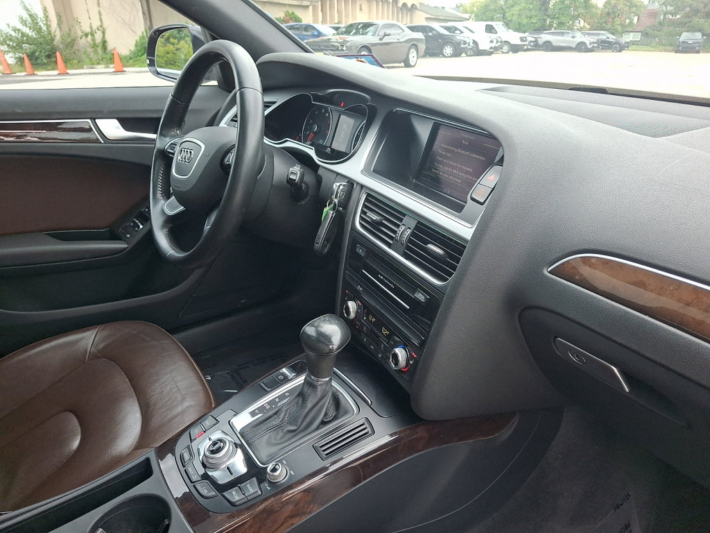 Used 2015 Audi A4 2.0T Premium w/ Audi MMI Navigation FWD image 12